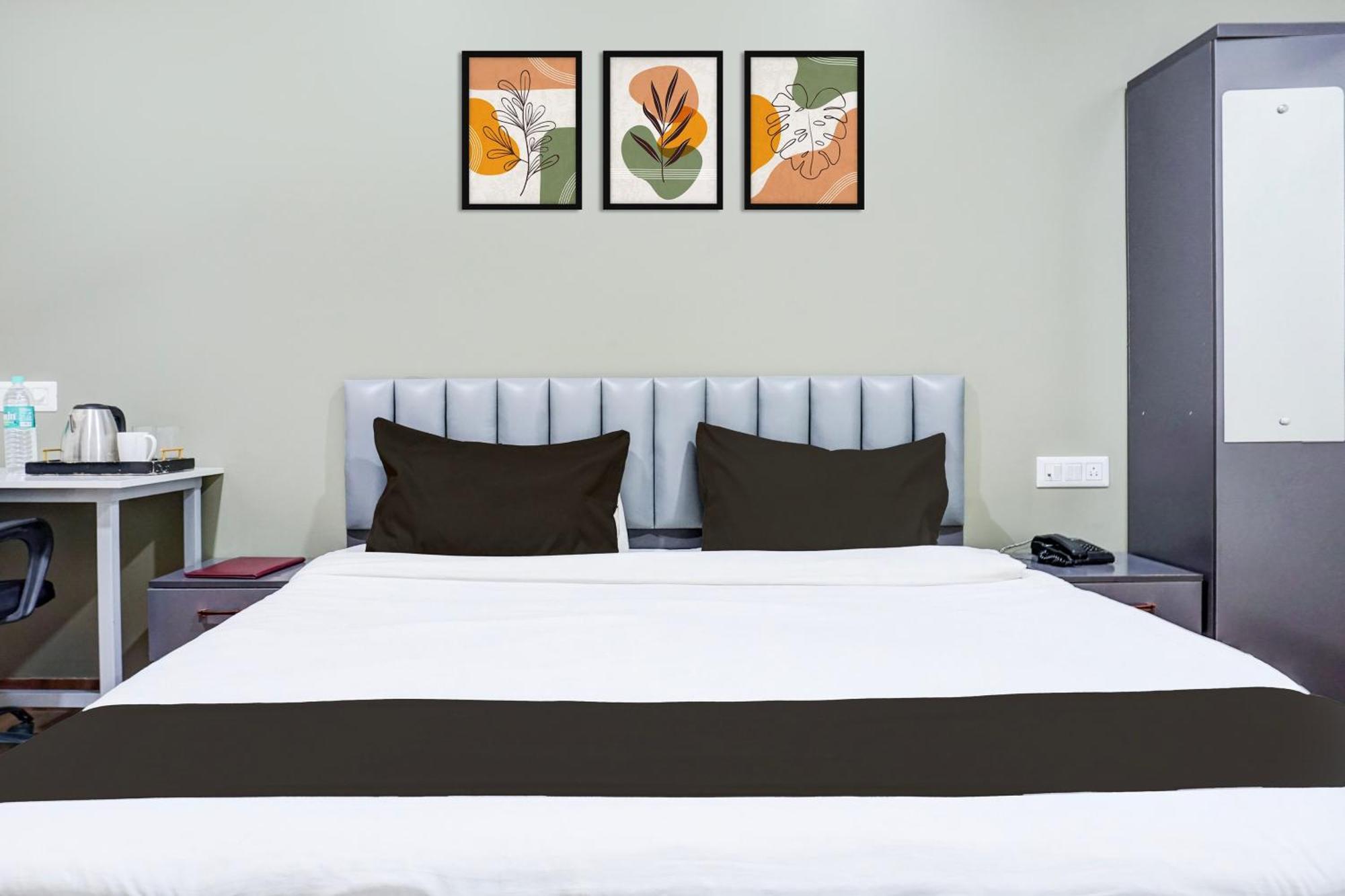 Super Collection O Pashan-sus Road Baner Formerly Grey Stone 4*
